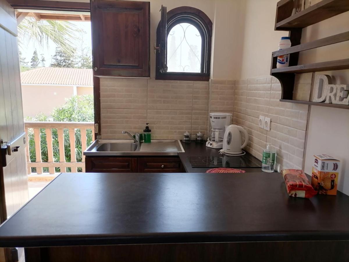 Dionisis Apartments Kounopetra Dış mekan fotoğraf